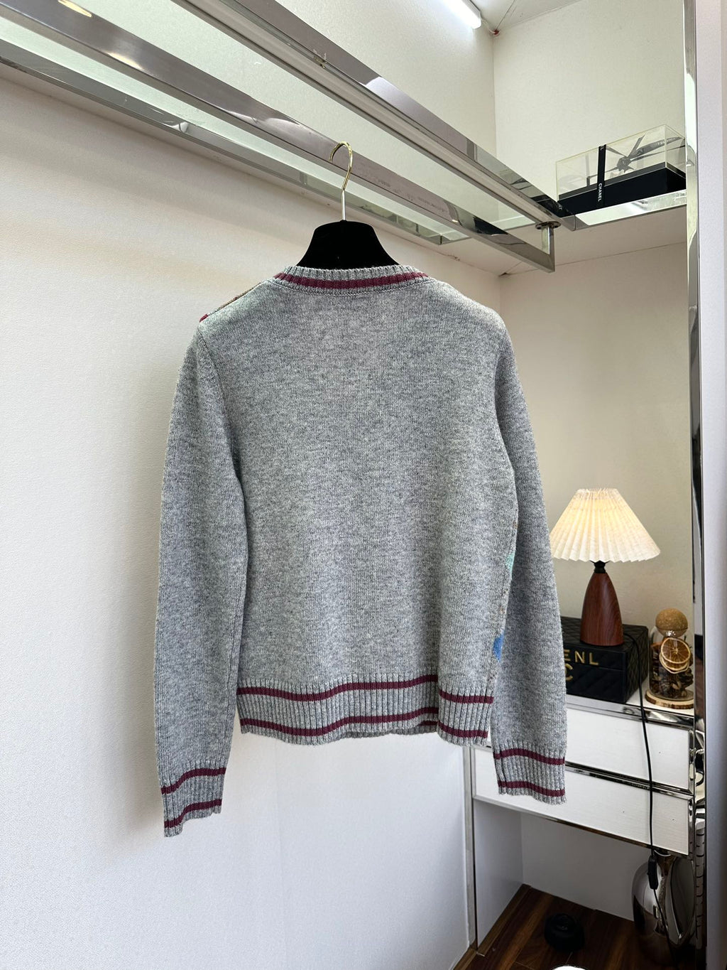 LOUIS VUITTON LV 25S V-NECK SWEATER 0111