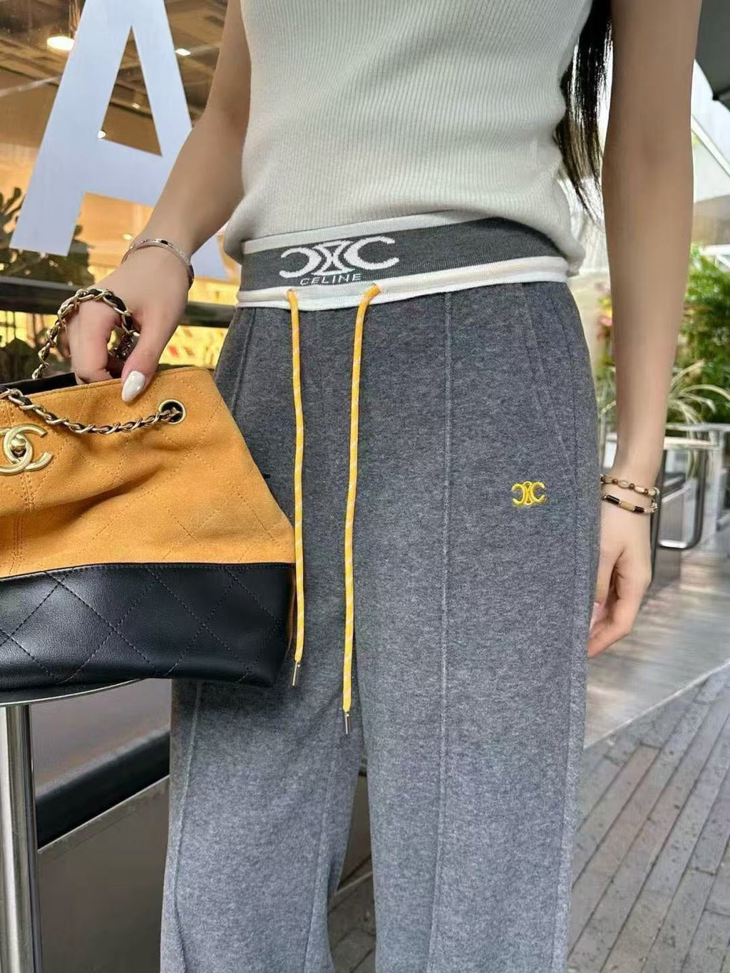 CELINE 26S HIGH-WAISTED PANTS STYLE 8