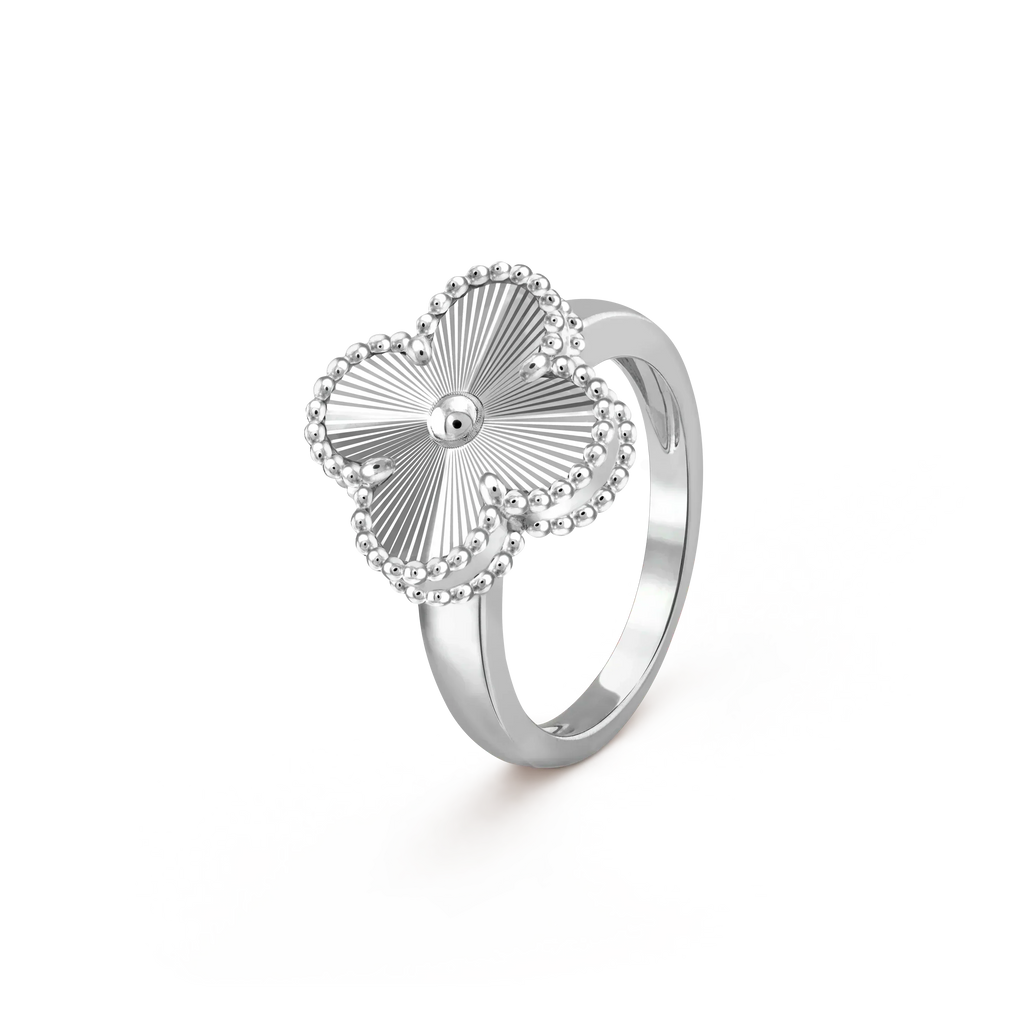 Van Cleef & Arpels CLOVER SILVER RING