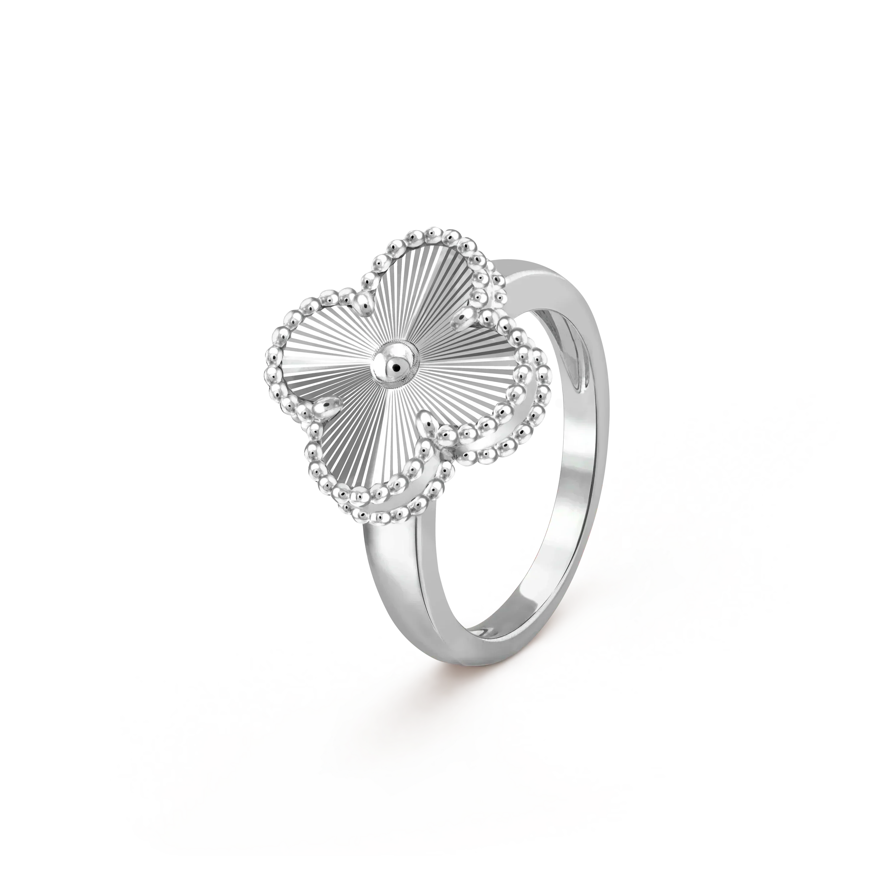 Van Cleef & Arpels CLOVER SILVER RING