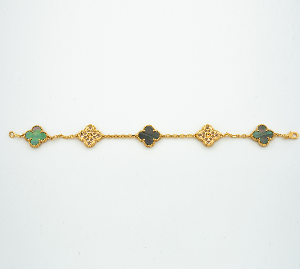 Van Cleef & Arpels CLOVER BRACELET 5 MOTIF MOP AND DIAMOND