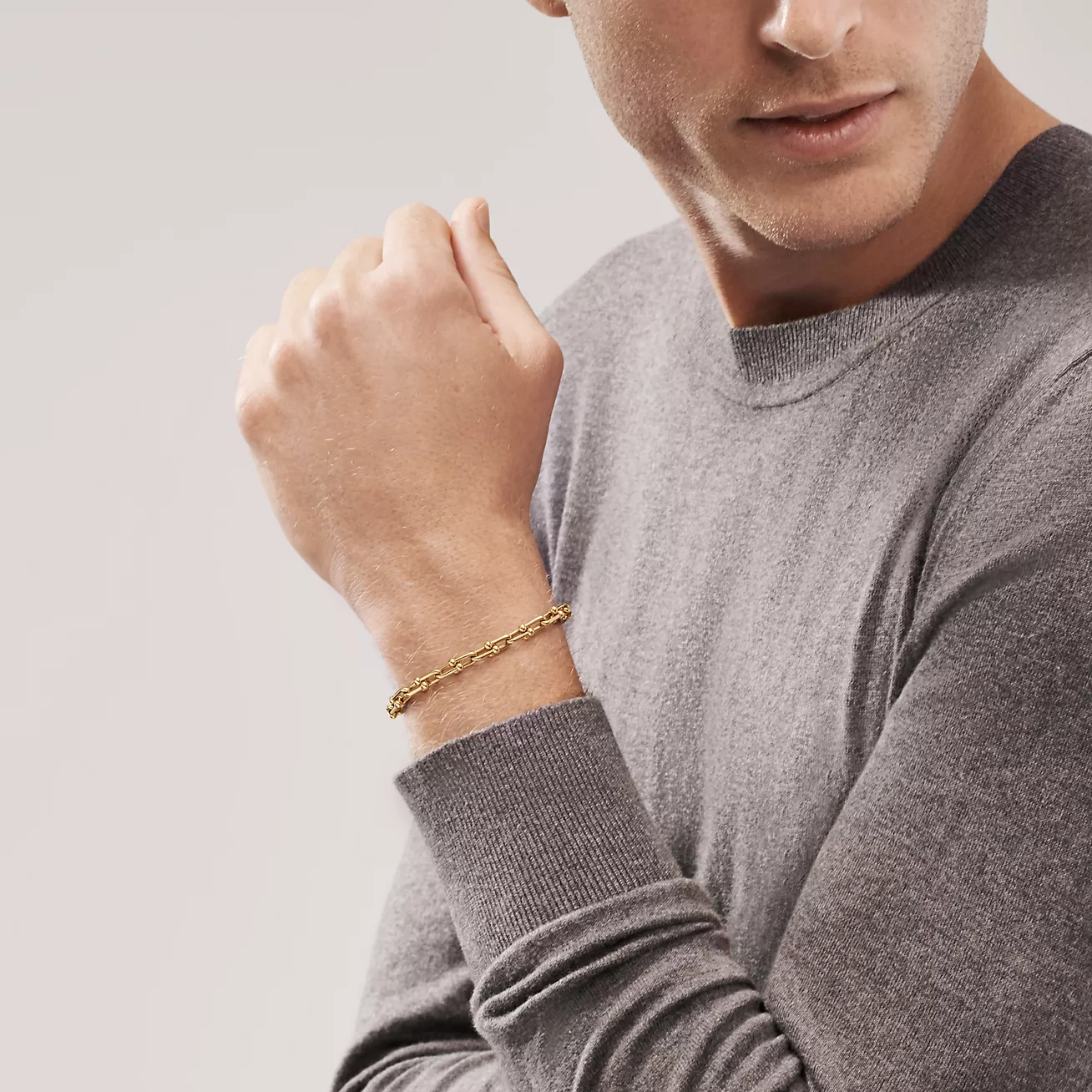 TIFFANY HARDWEAR SMALL LINK 26 MOTIF GOLD BRACELET