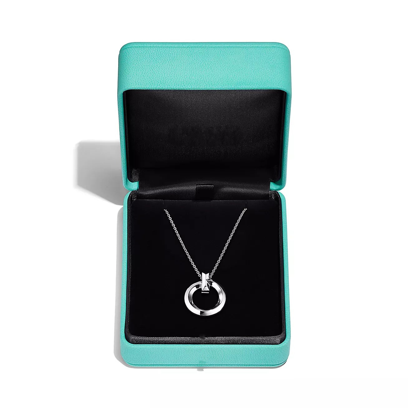 TIFFANY T CIRCLE PENDENT SILVER NECKLACE