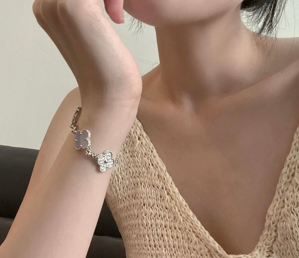 Van Cleef & Arpels CLOVER 5 MOTIF SILVER CHALCEDONY DIAMOND BRACELET