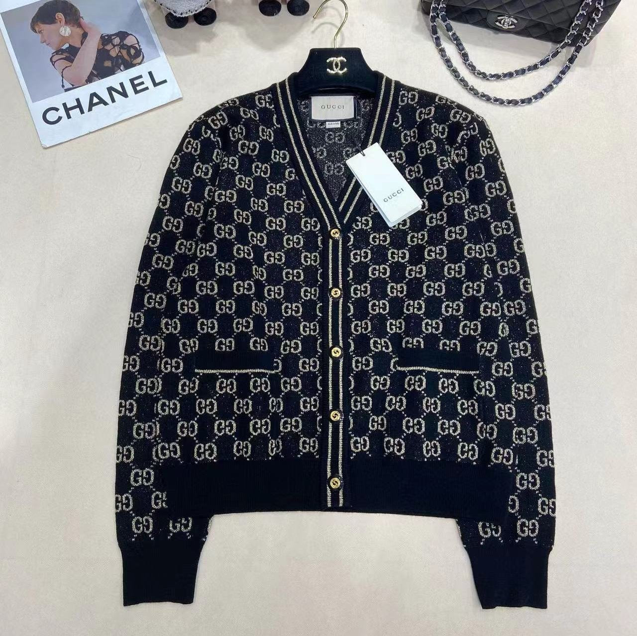 GUCCI V-Neck Long Sleeve Cardigan Black Beige Monogram