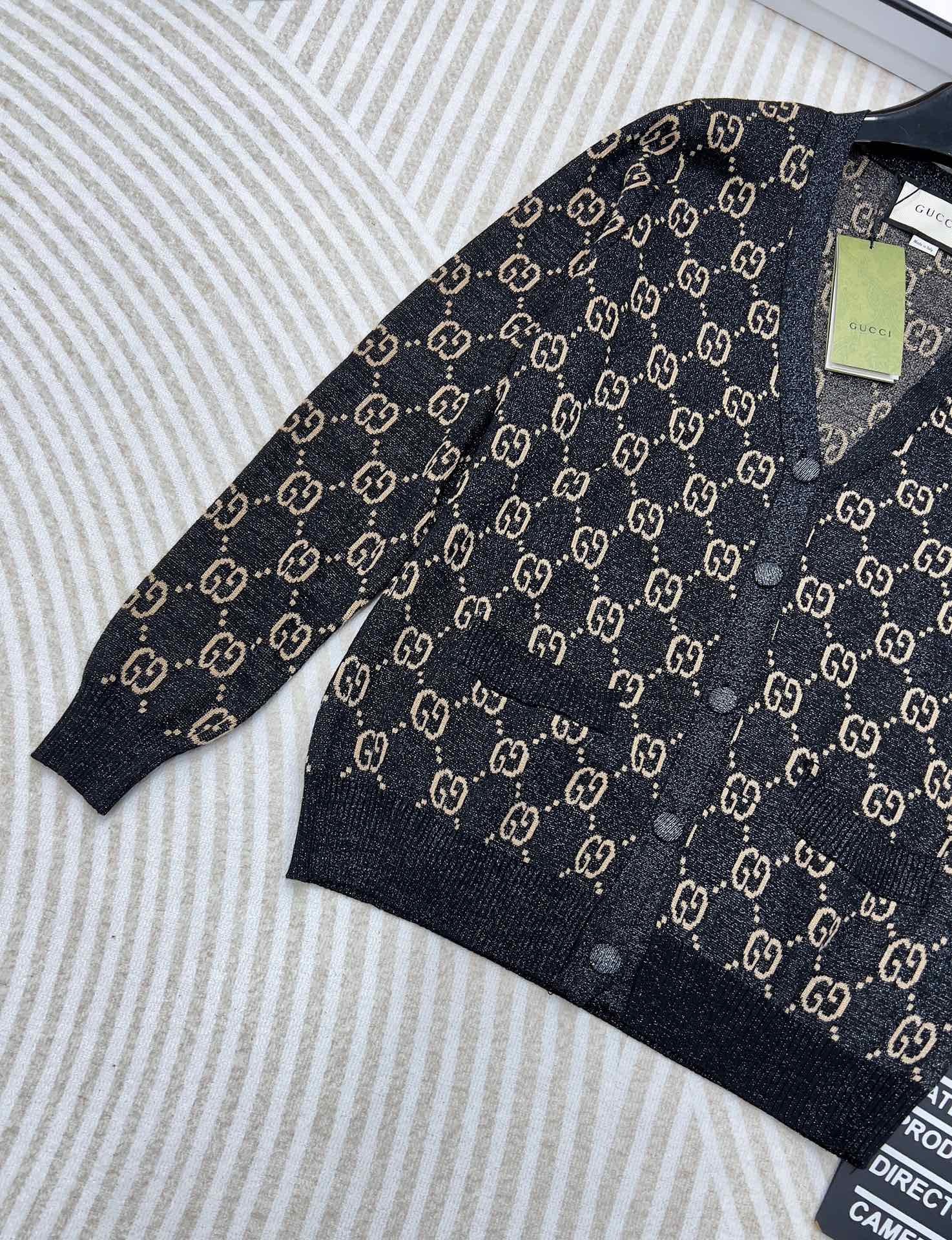 GUCCI V-Neck Long Sleeve Cardigan Black Beige Monogram