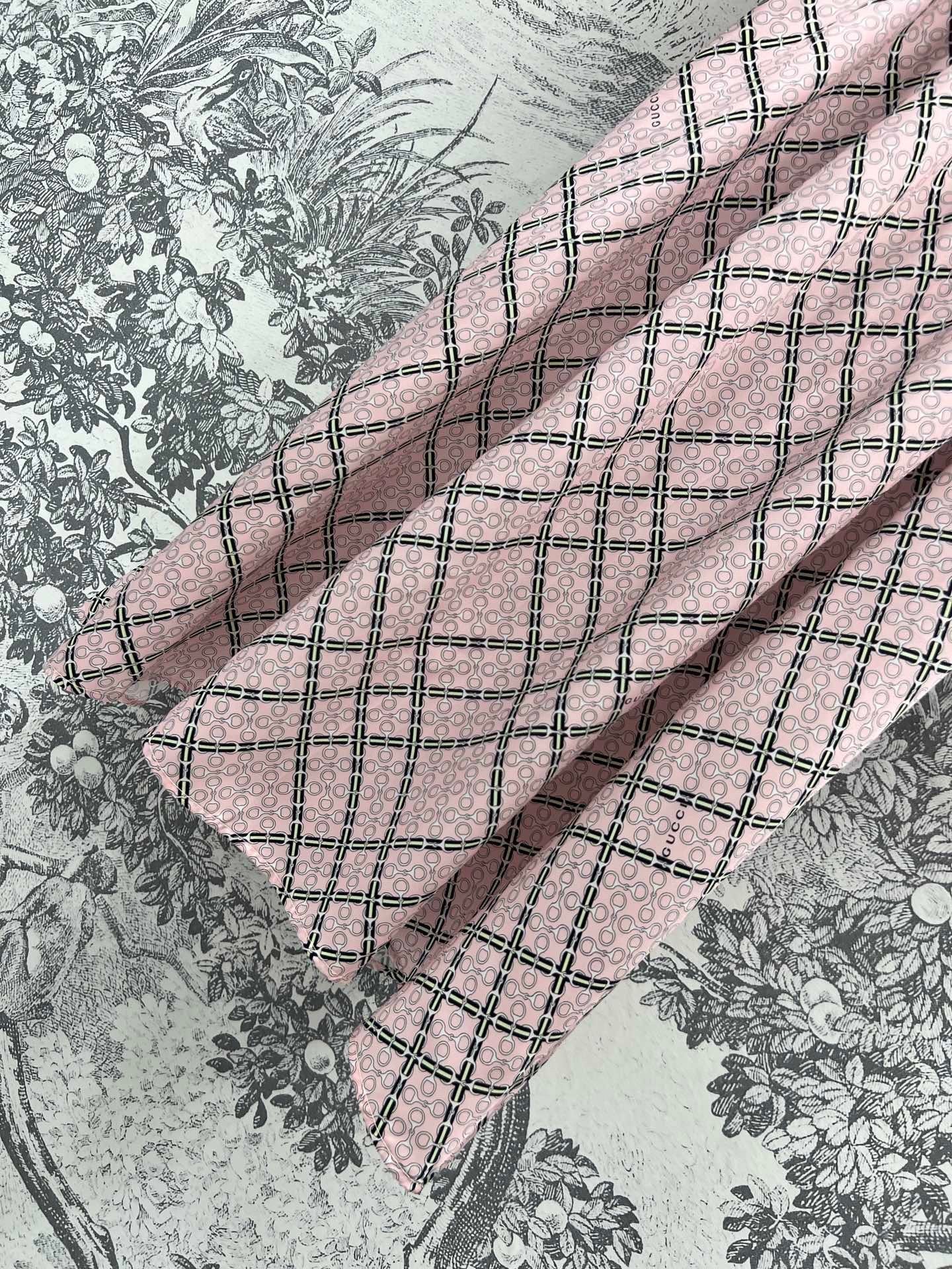 GUCCI Printed Silk Dress Pink Ready To Wear
