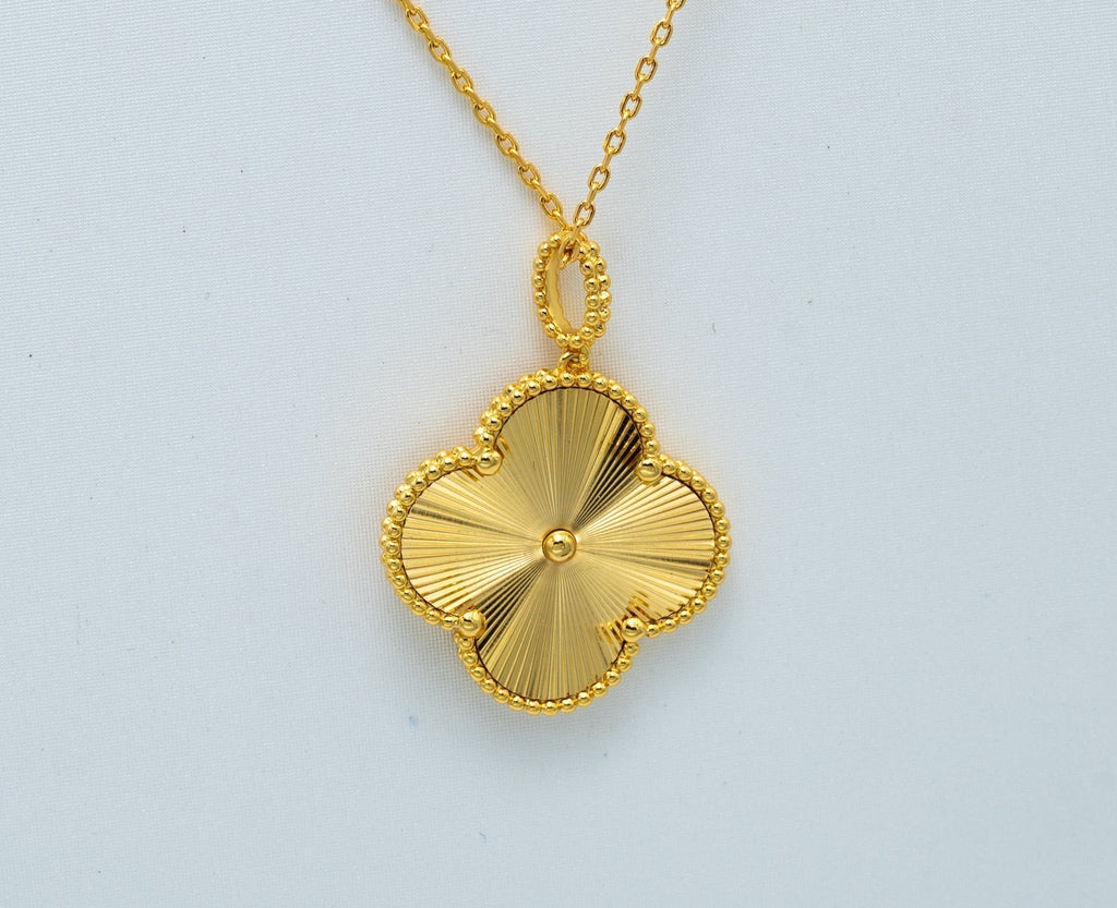 Van Cleef & Arpels VINTAGE CLOVER PEDANT NECKLACE GOLD