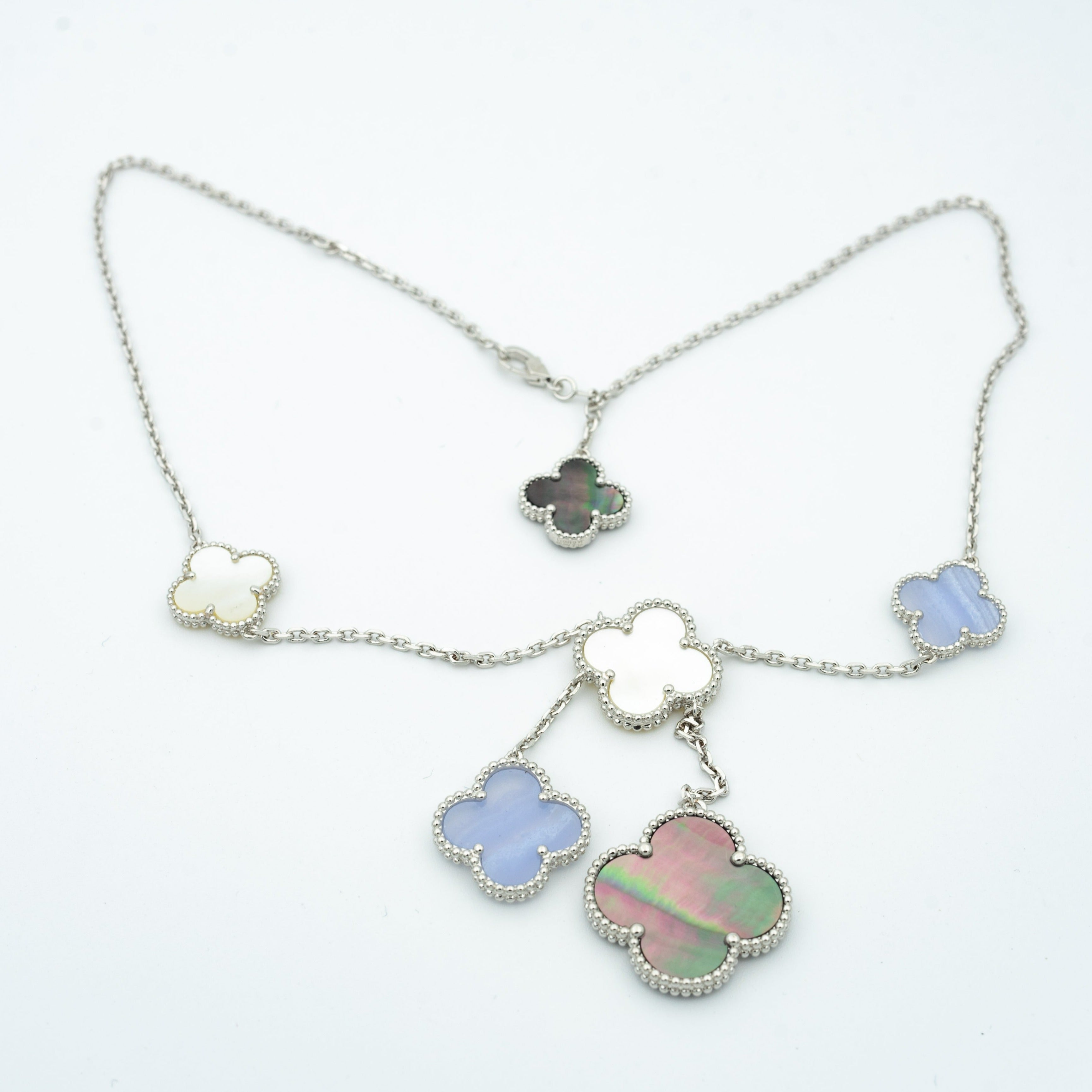 Van Cleef & Arpels CLOVER MOP CHALCEDONY NECKLACE SILVER 6 MOTIF