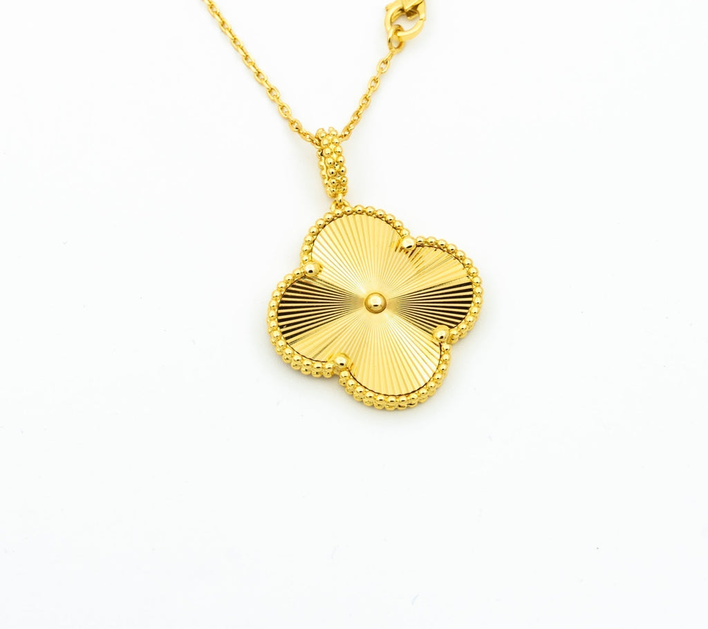 Van Cleef & Arpels VINTAGE CLOVER PEDANT NECKLACE GOLD