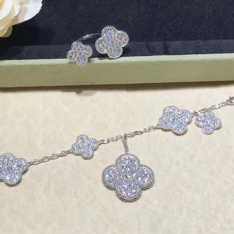 Van Cleef & Arpels CLOVER 5 MOTIFS BIG SILVER DIAMOND BRACELET