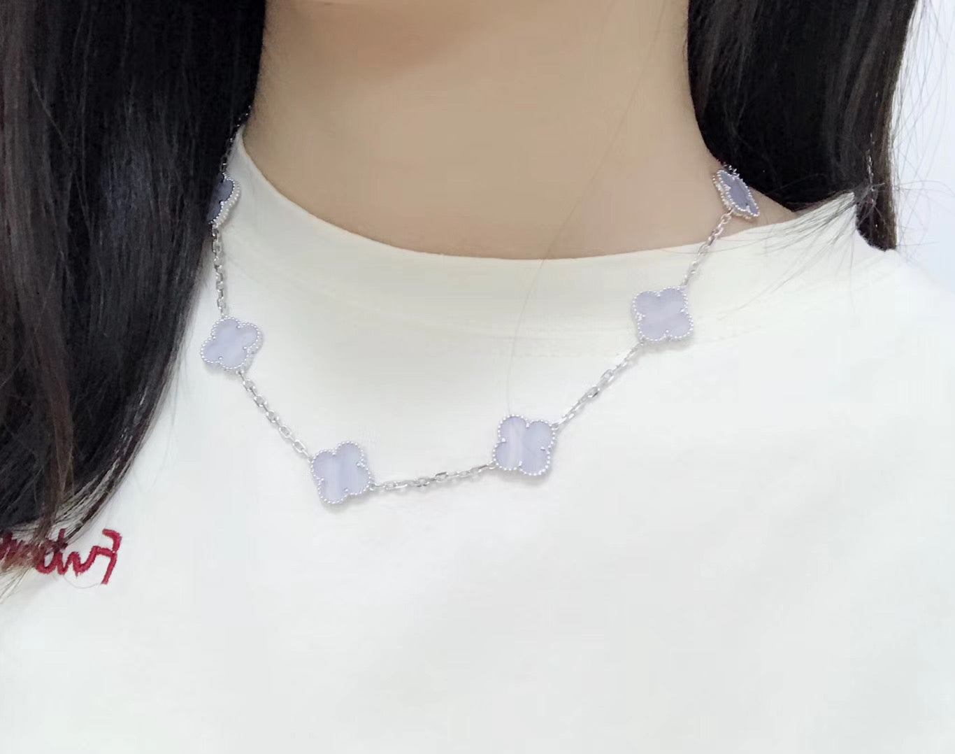 Van Cleef & Arpels CLOVER 10 MOTIF SILVER CHALCEDONY NECKLACE