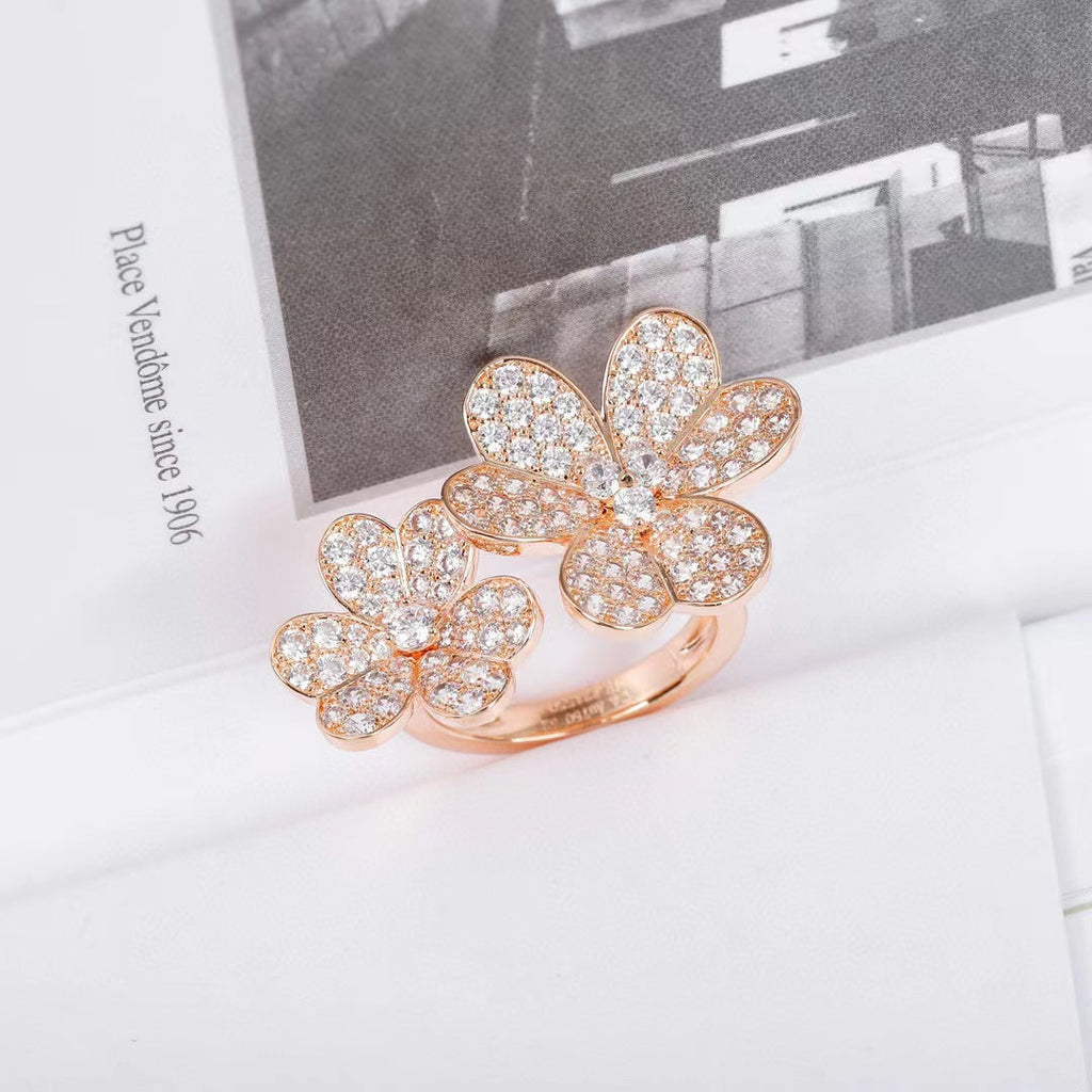 Van Cleef & Arpels FRIVOLE DIAMOND BETWEEN RING