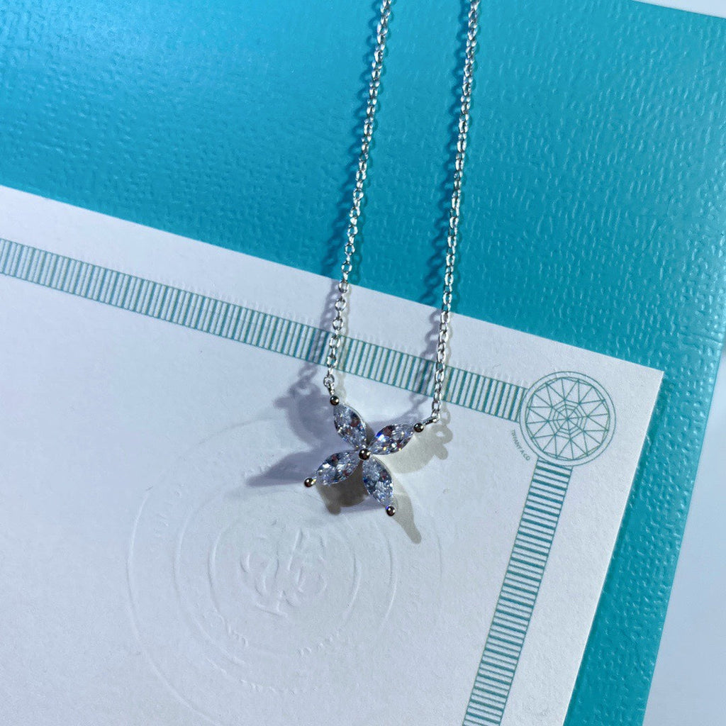 TIFFANY PLATINUM AND DIAMOND VICTORIA PENDANT NECKLACE