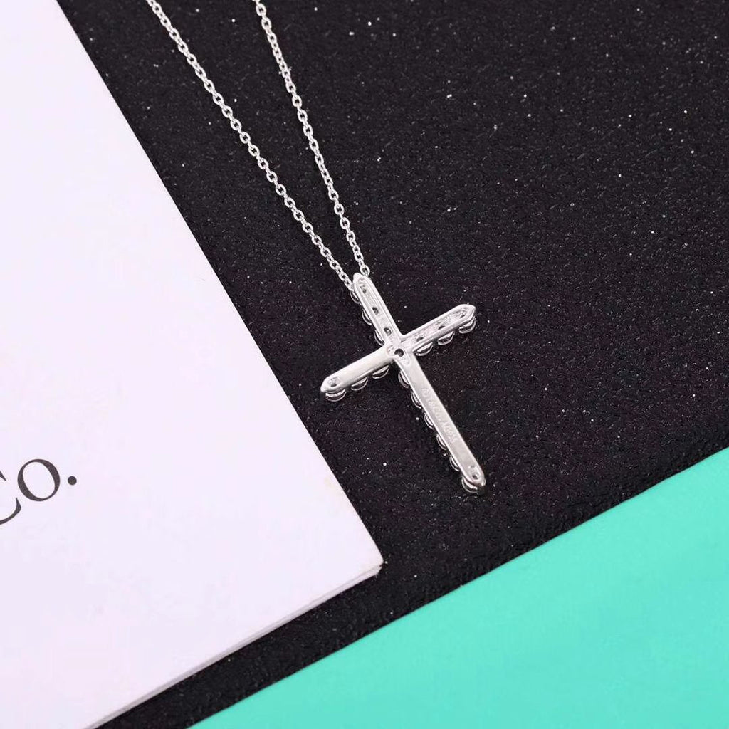 TIFFANY MOISSANITE STONE CROSS PENDANT NECKLACE SIMULATED DIAMOND CROSS CHOKER