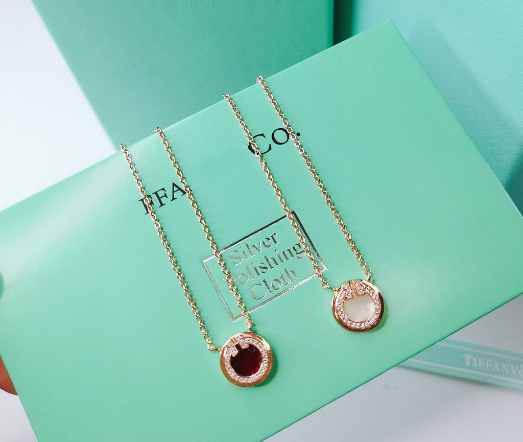 TIFFANY DIAMOND AND MOTHER PEARL CIRCLE NECKLACE PENDANT