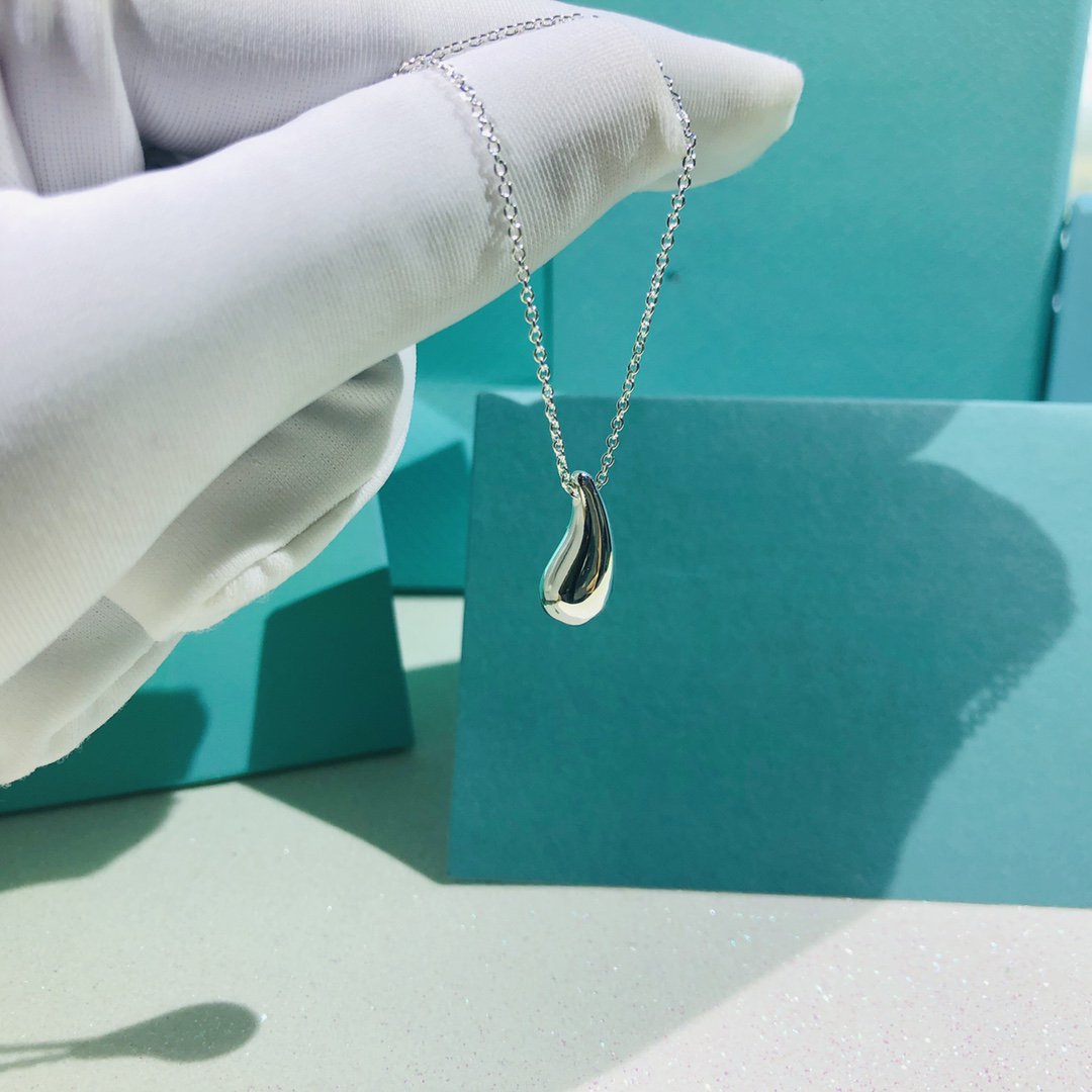 TIFFANY ELSA PERETTI TEARDROP PENDANT STERLING SILVER NECKLACE