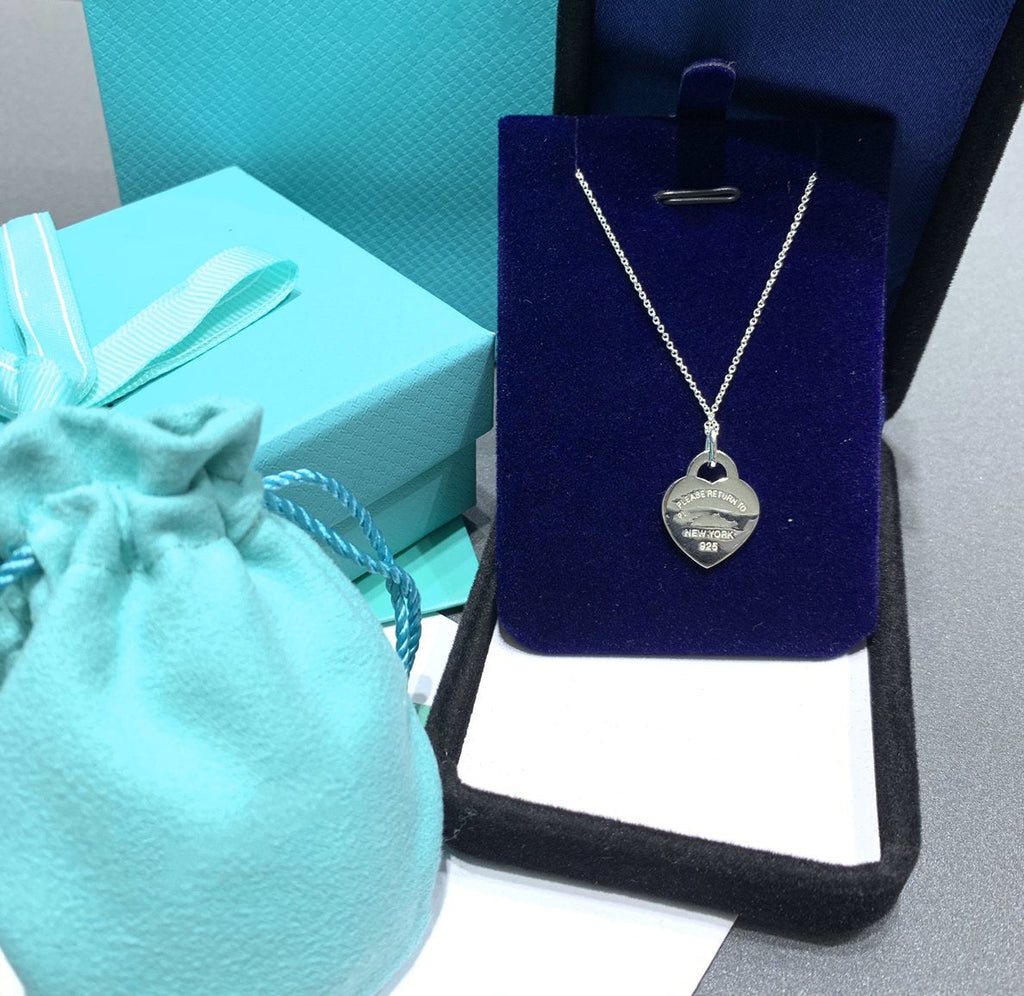 TIFFANY RED HEART NECKLACE & BRACELET MATERIAL