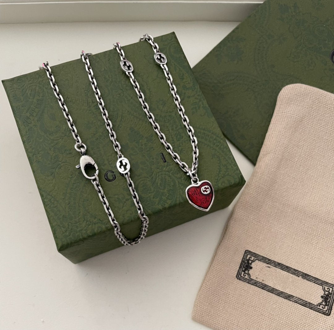 GUCCI HEARTS STERLING SILVER RED ENAMEL PENDANT NECKLACE