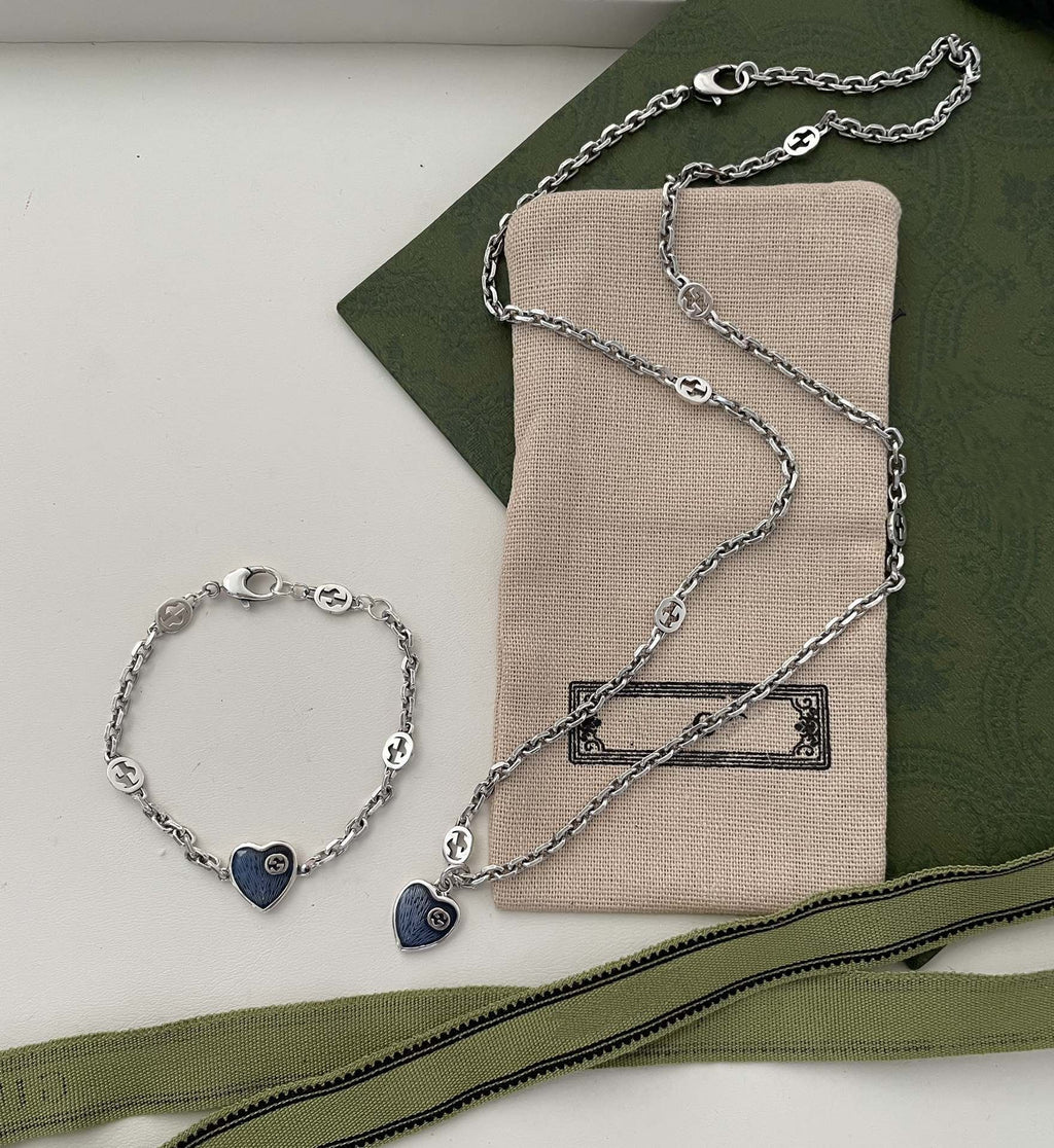 GUCCI HEARTS STERLING SILVER BLUE ENAMEL PENDANT NECKLACE