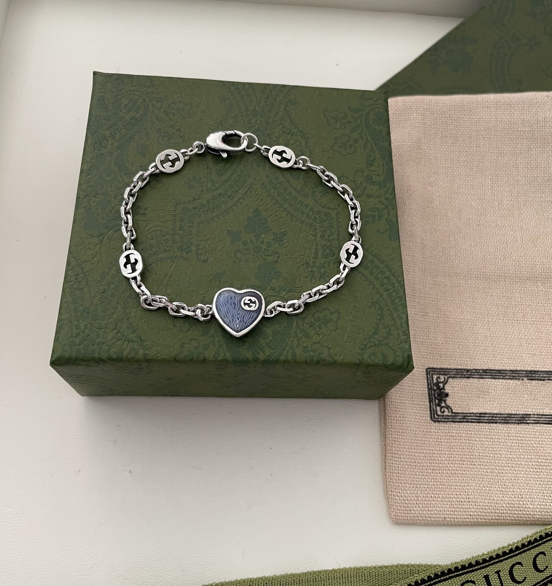 GUCCI HEART AGED FINISH STERLING SILVER BLUE ENAMEL BRACELET