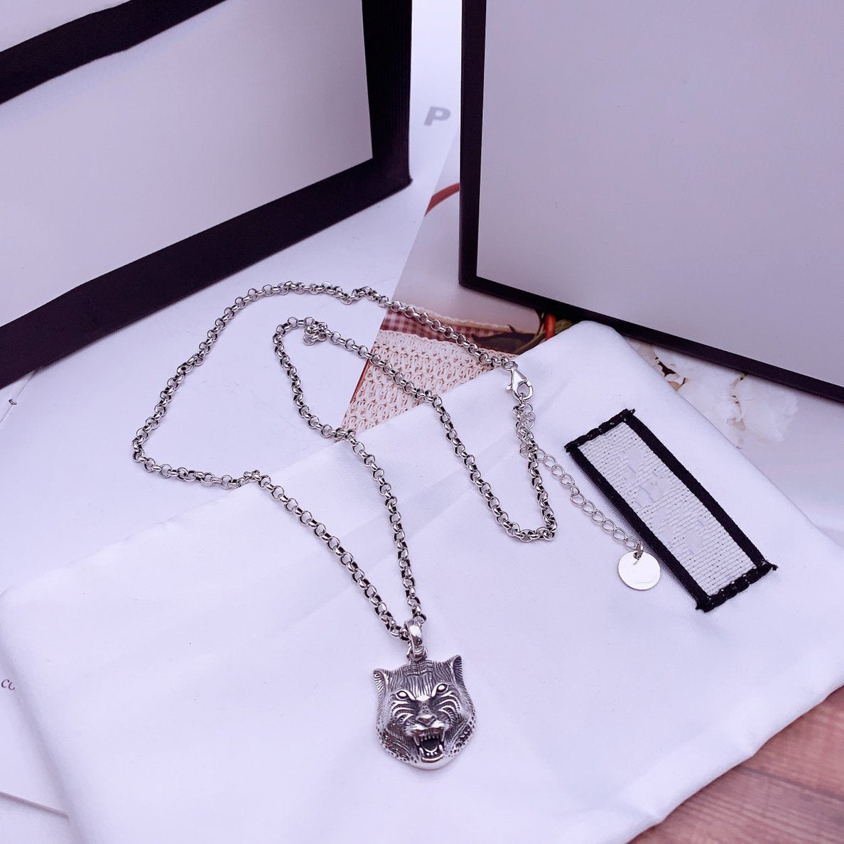 GUCCI STERLING SILVER TIGER HEAD PENDANT NECKLACE UNIQUE