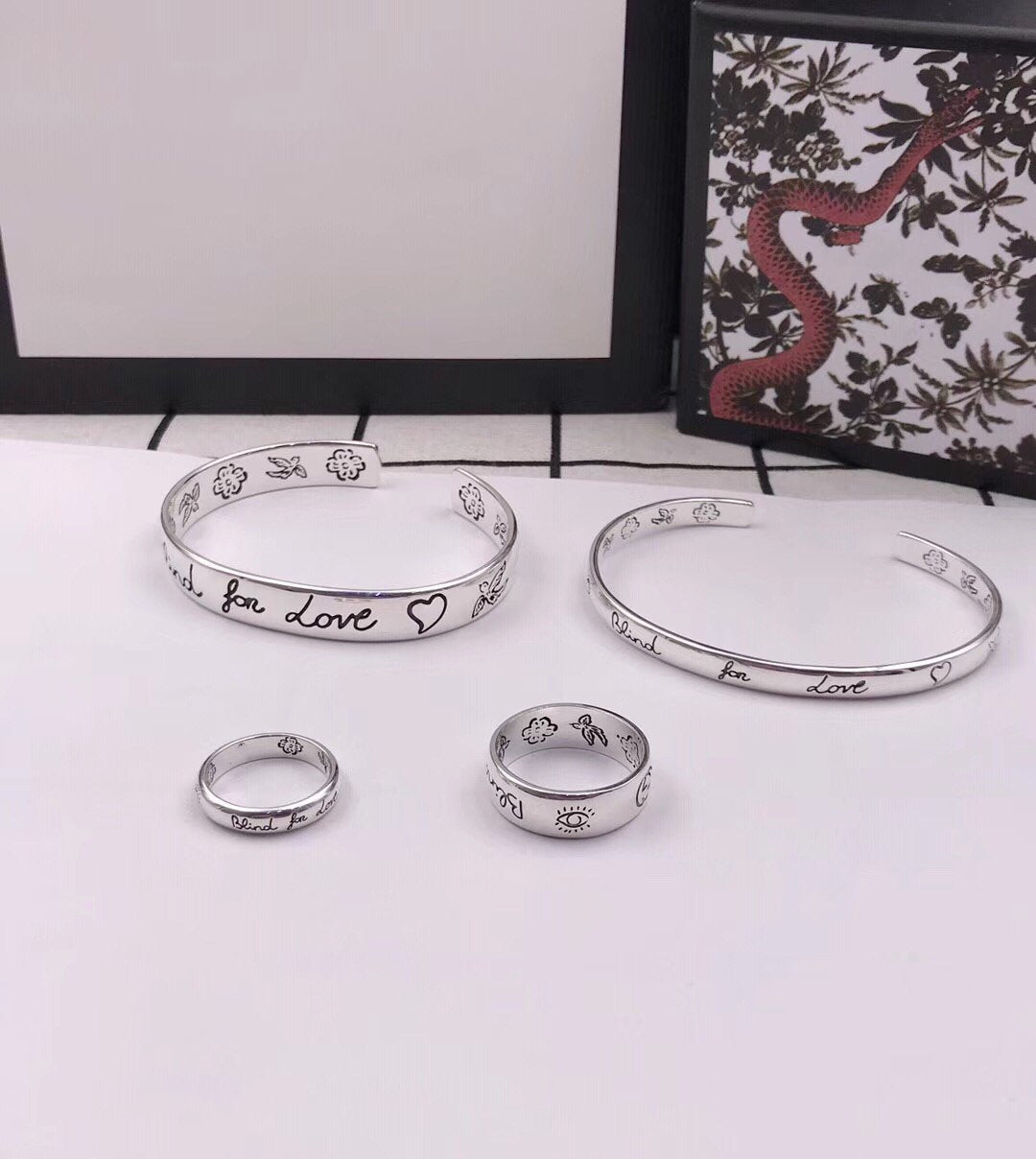 GUCCI SILVER 'BLIND FOR LOVE' BRACELET
