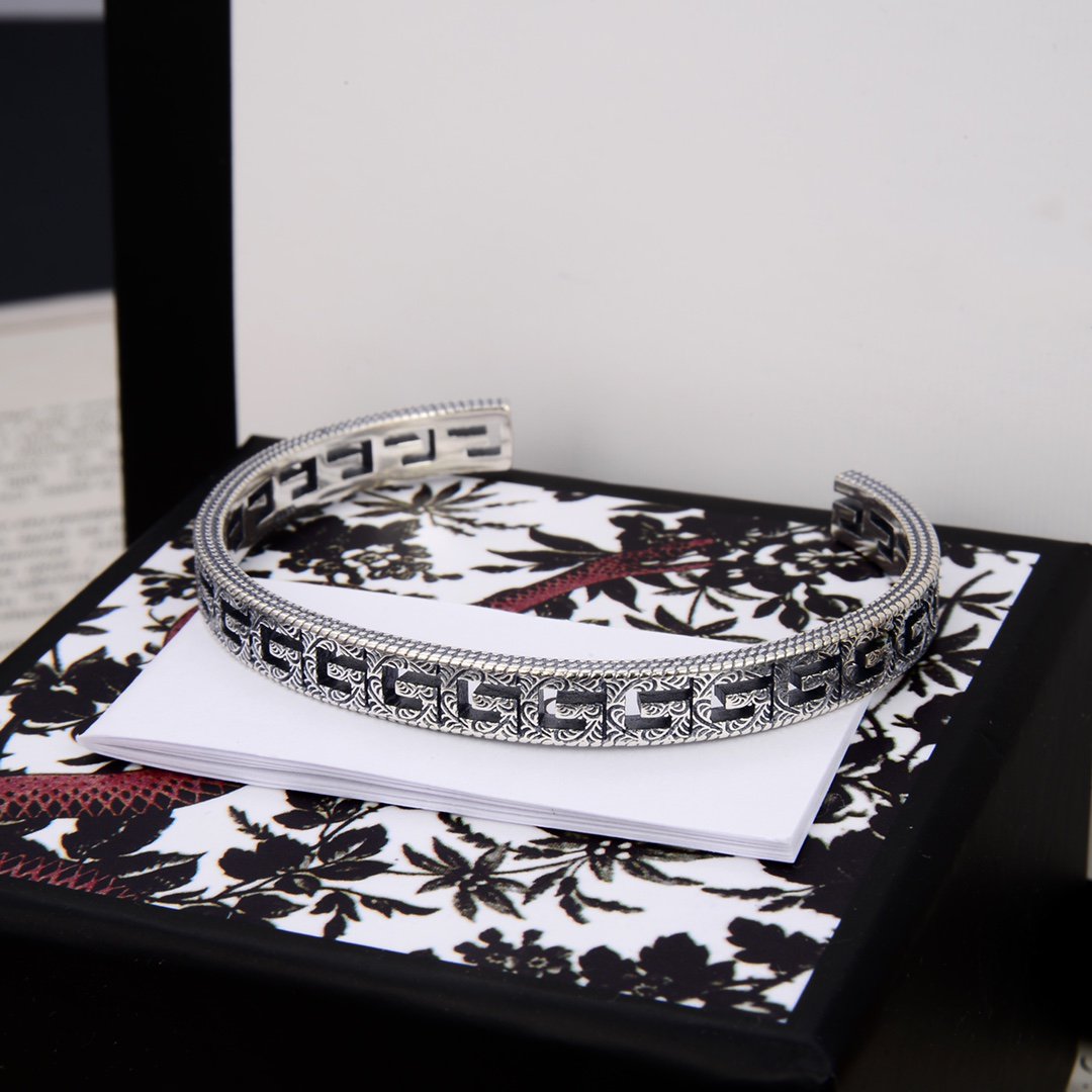 GUCCI SQUARE G SILVER BRACELET