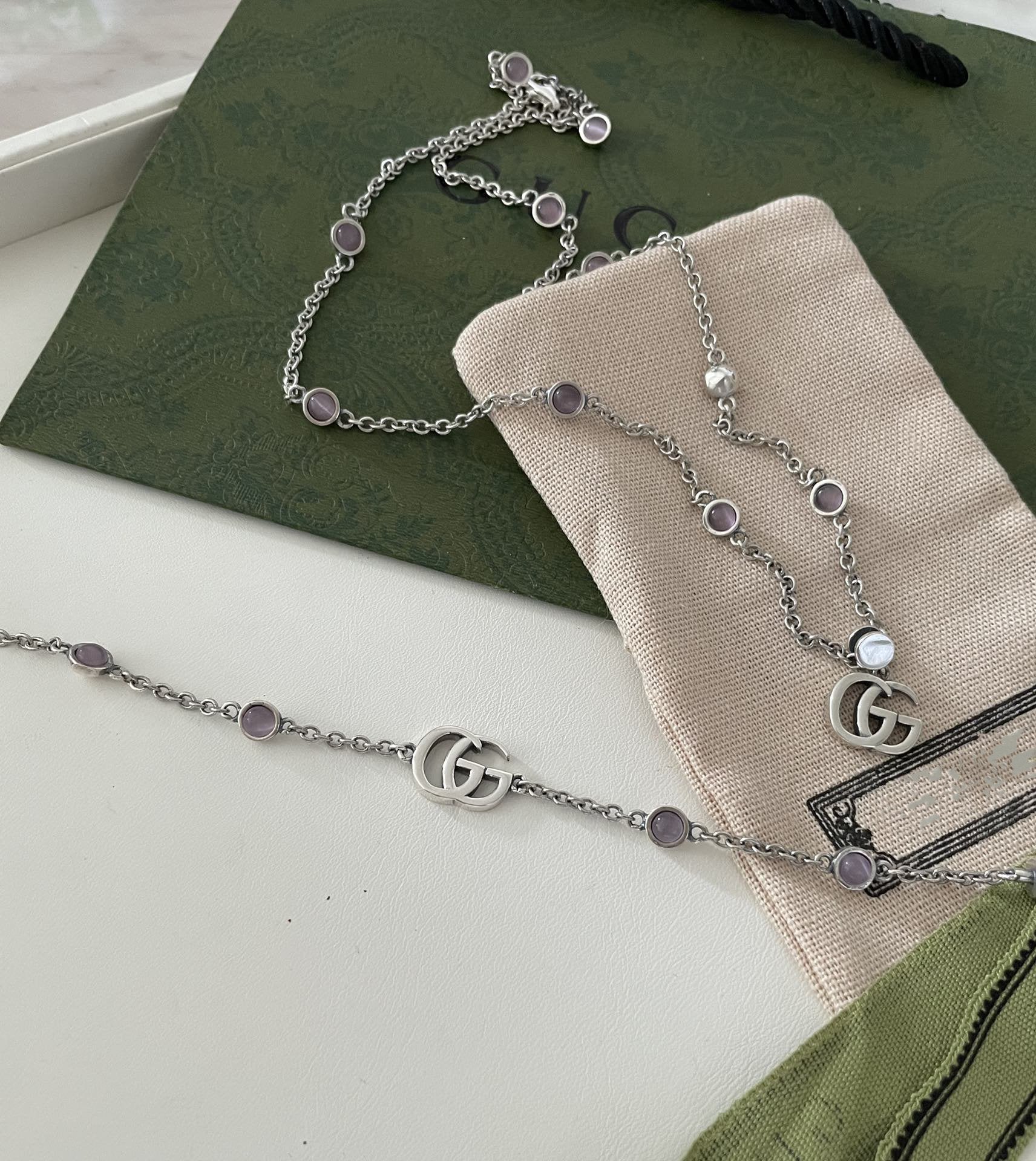 GUCCI DOUBLE G MOTHER-OF-PEARL NECKLACE