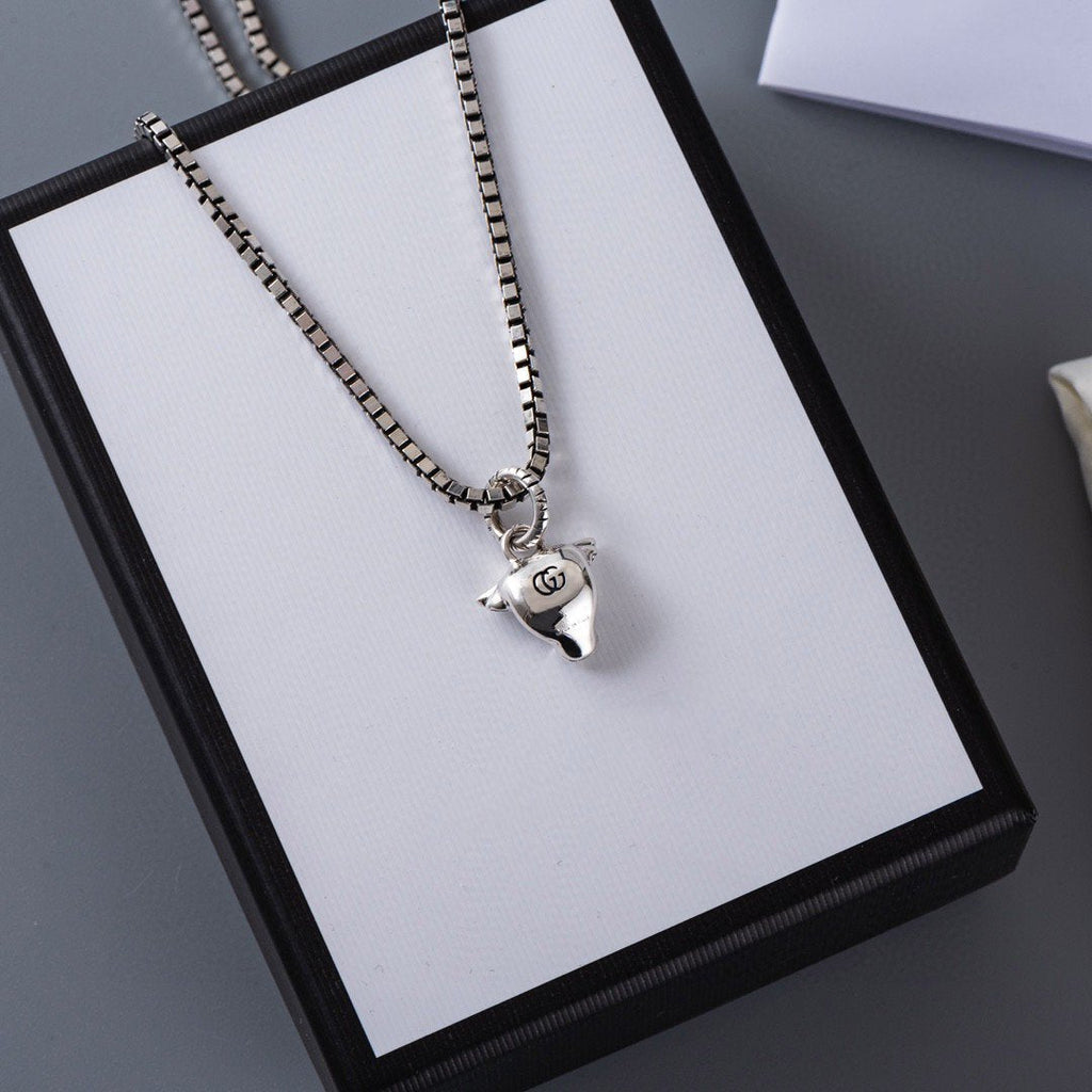 GUCCI DOUBLE CLASSIC RETRO STERLING SILVER COW NECKLACE