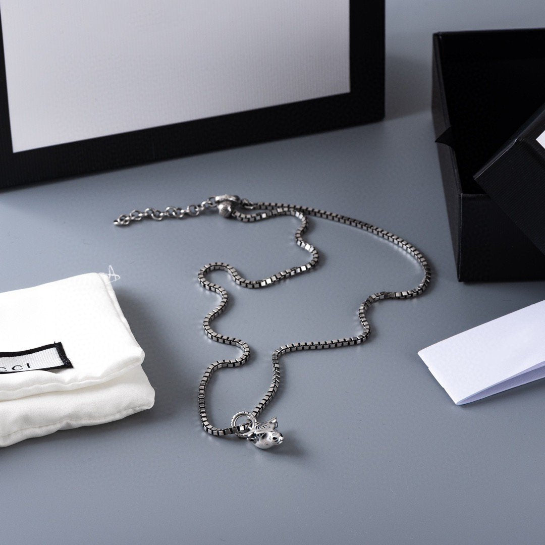 GUCCI DOUBLE CLASSIC RETRO STERLING SILVER COW NECKLACE