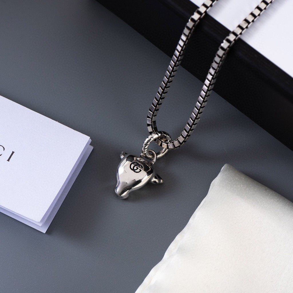 GUCCI DOUBLE CLASSIC RETRO STERLING SILVER COW NECKLACE