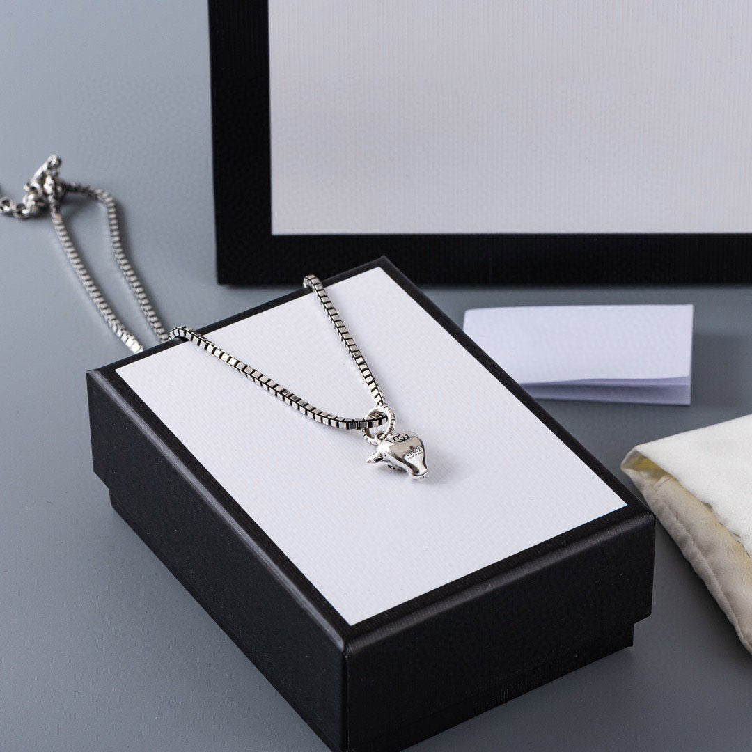GUCCI DOUBLE CLASSIC RETRO STERLING SILVER COW NECKLACE