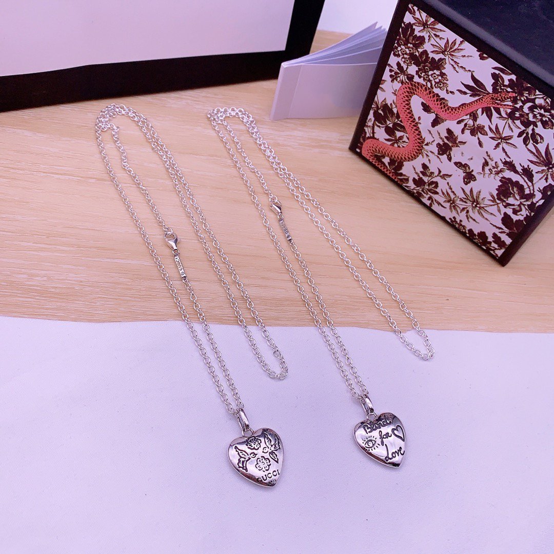 GUCCI BLIND FOR LOVE STERLING SILVER HEART PENDANT NECKLACE