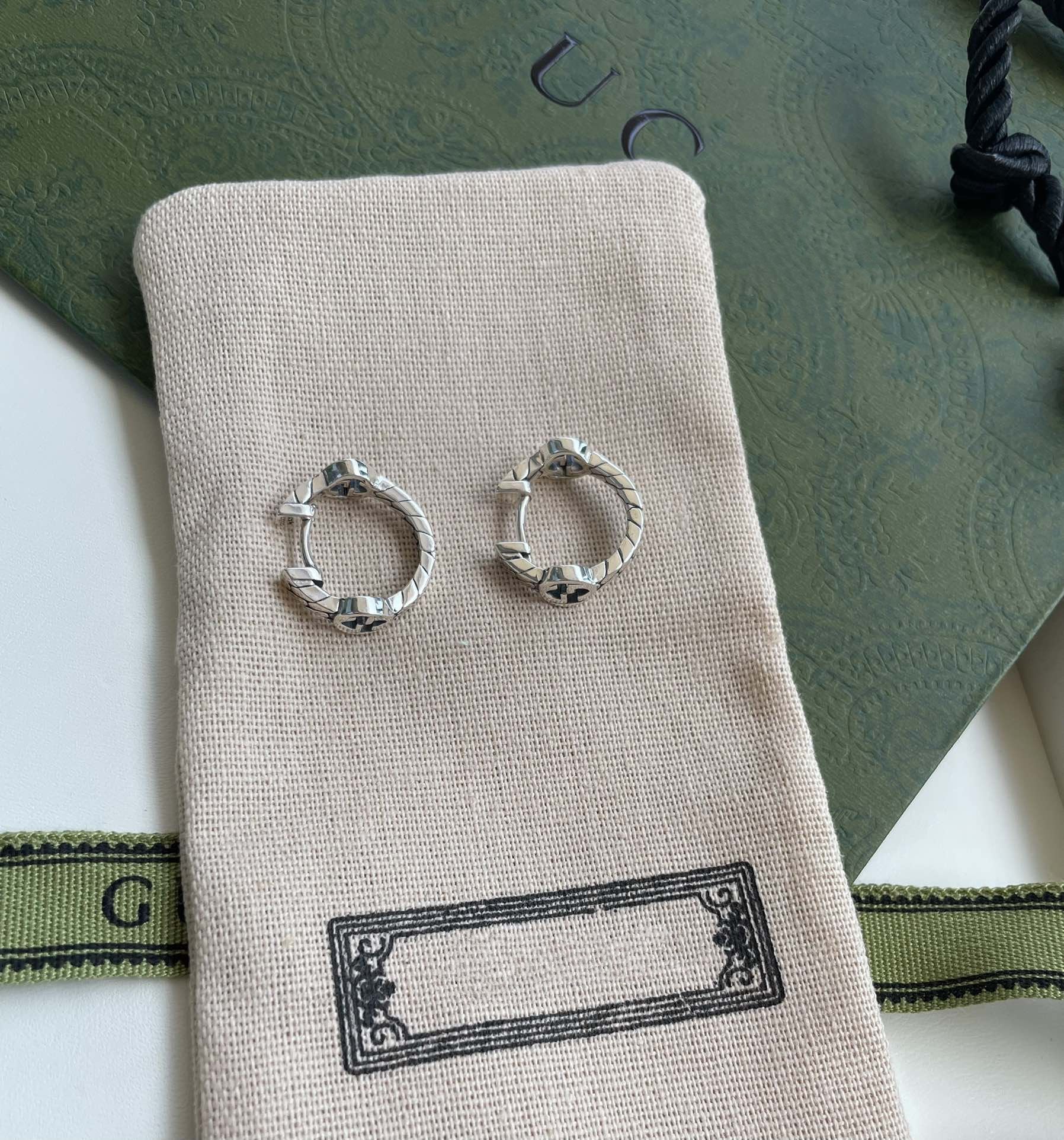 GUCCI ORECCHINI CERCHIO G INTERLOCKING