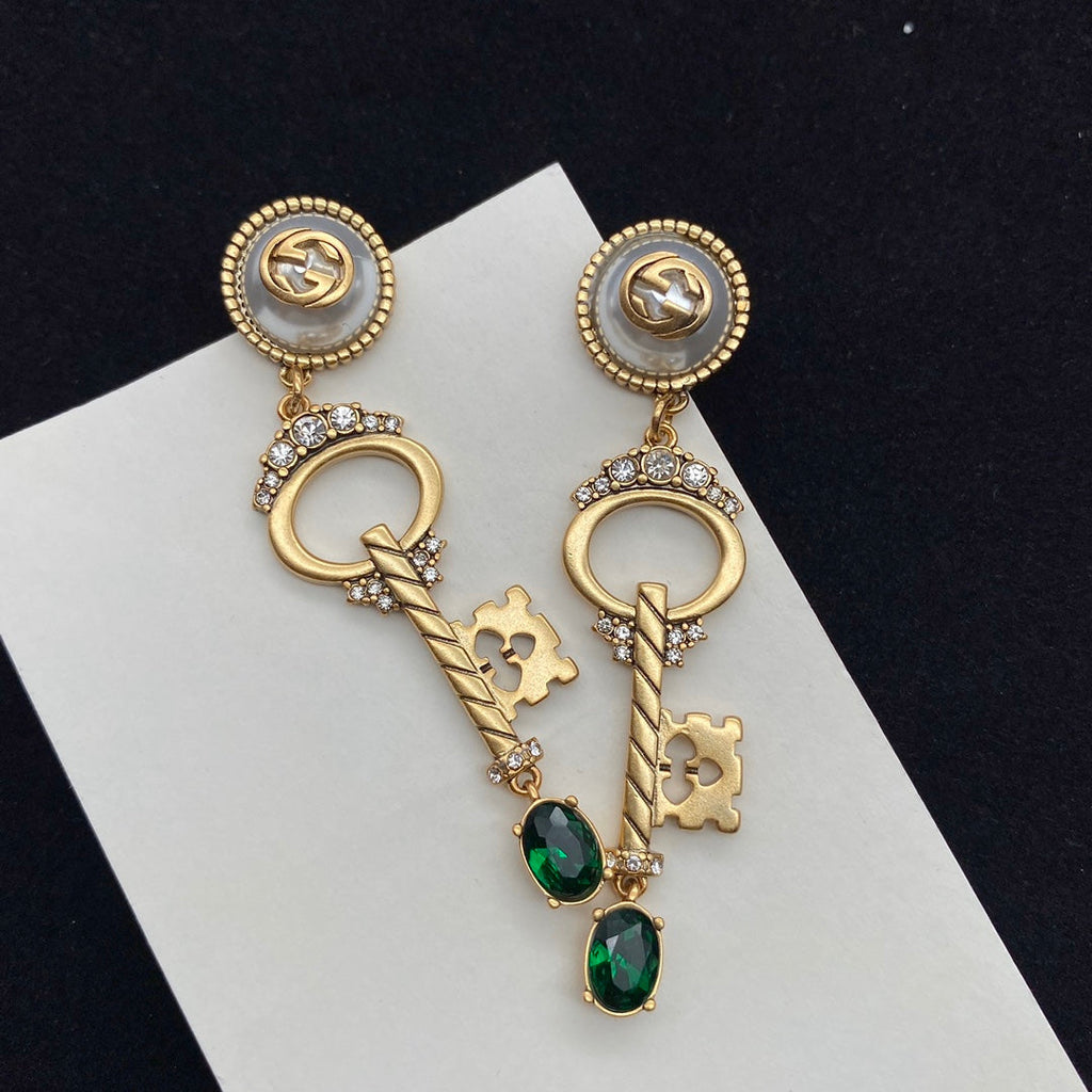 GUCCI KEY SHAPED DANGLE EARRING