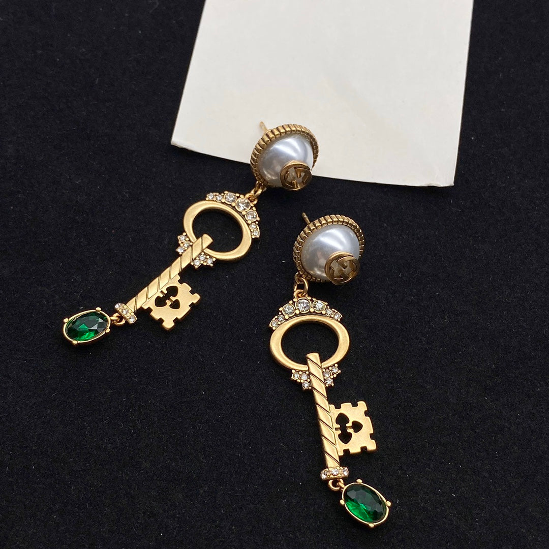 GUCCI KEY SHAPED DANGLE EARRING