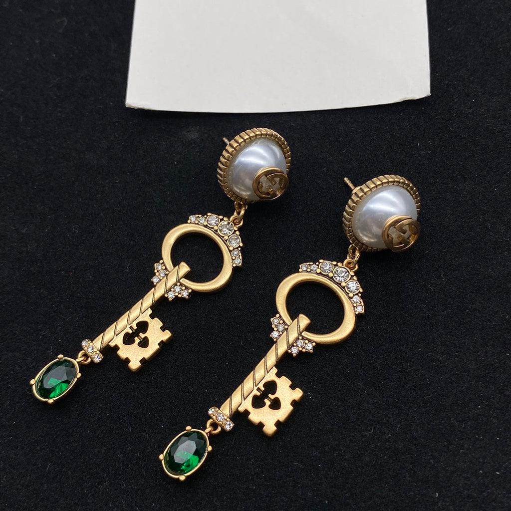 GUCCI KEY SHAPED DANGLE EARRING
