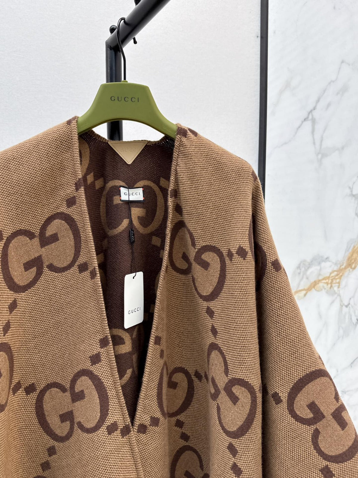 GUCCI REVERSIBLE JUMBO CASHMERE CAPE IN BROWN
