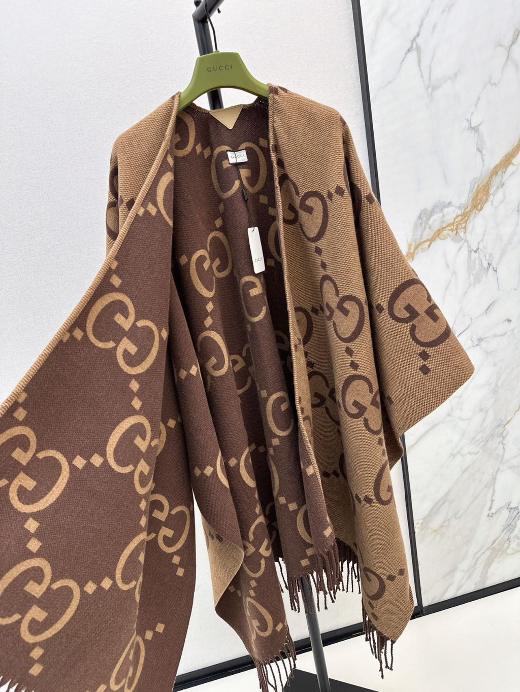 GUCCI REVERSIBLE JUMBO CASHMERE CAPE IN BROWN