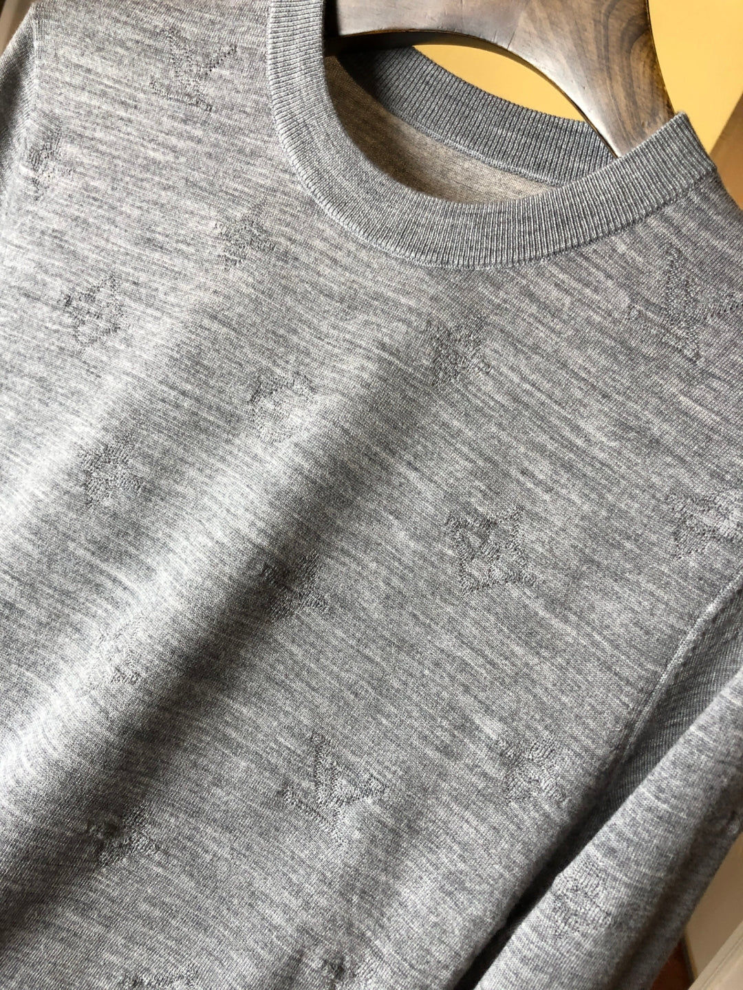 LOUIS VUITTON LV 25S CREW NECK PULLOVER 0079