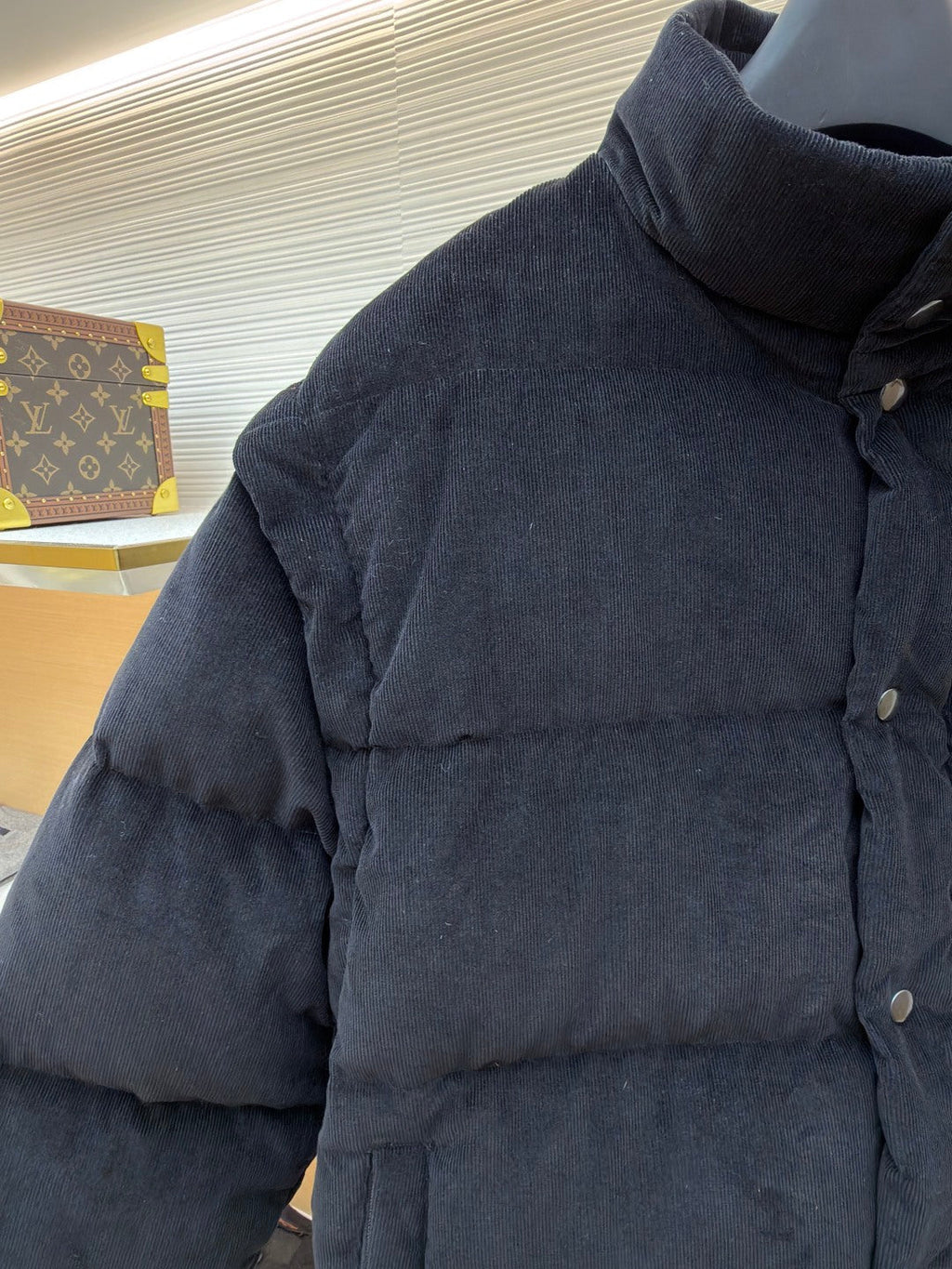 PRADA 25S VELVET PUFFER JACKET 458