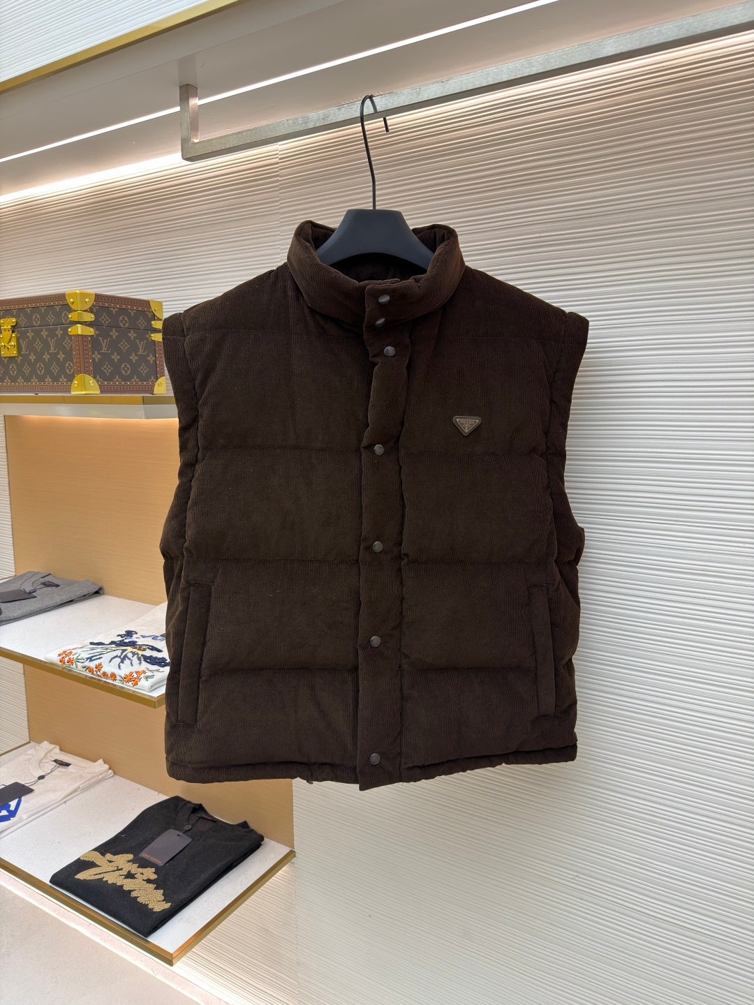 PRADA 25S VELVET PUFFER JACKET 459