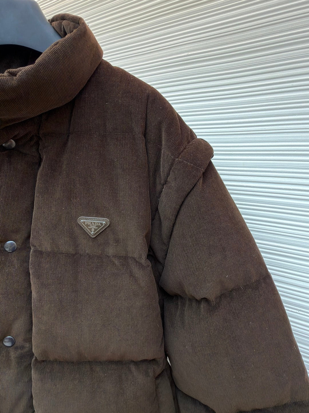 PRADA 25S VELVET PUFFER JACKET 459