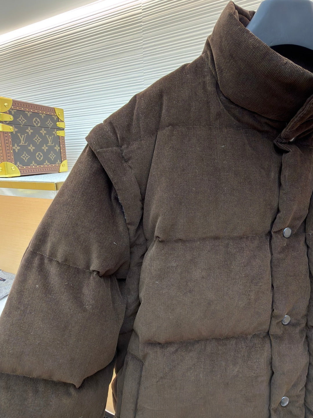 PRADA 25S VELVET PUFFER JACKET 459