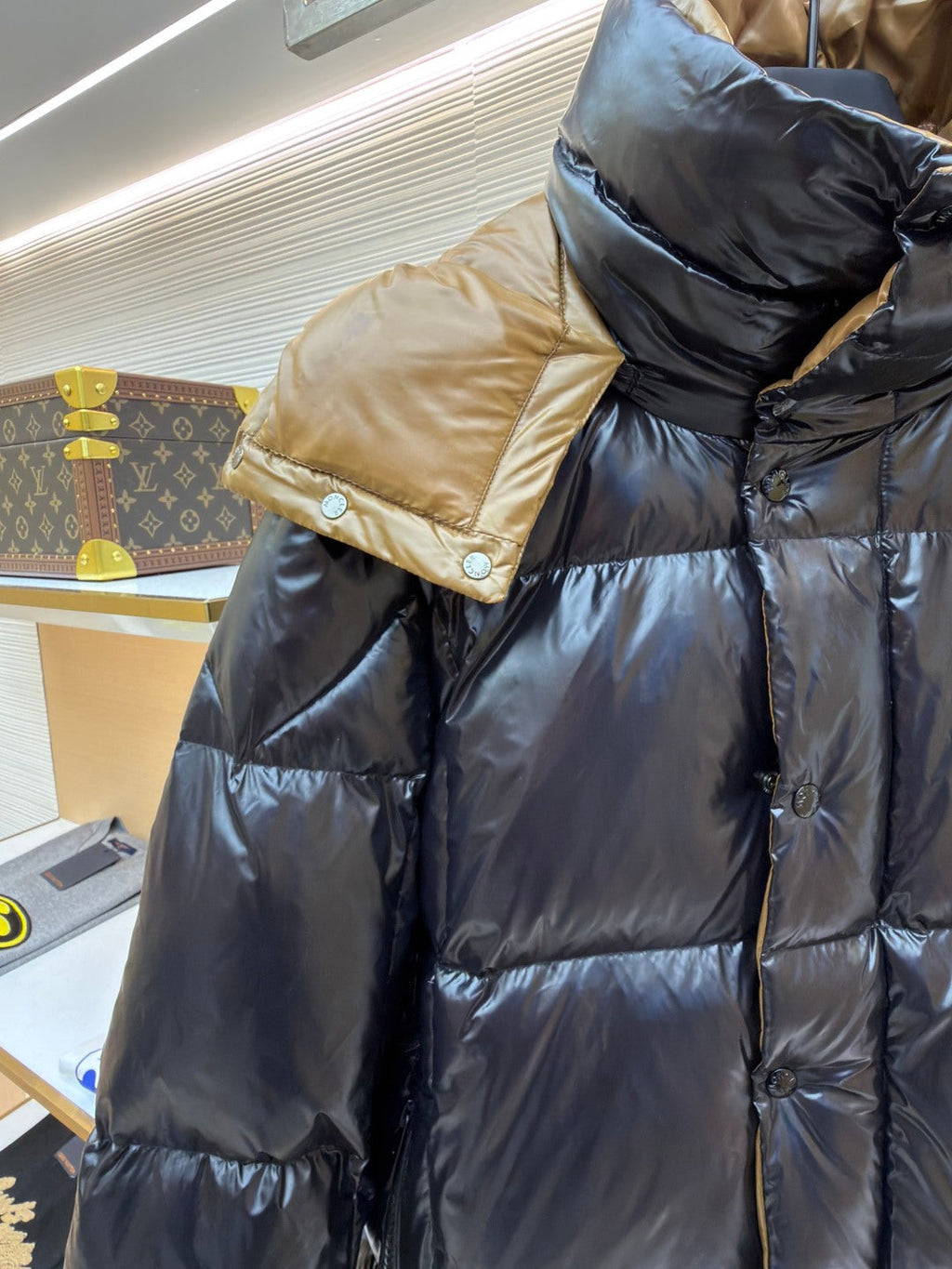 MONCLER 25S DOWN JACKET 437