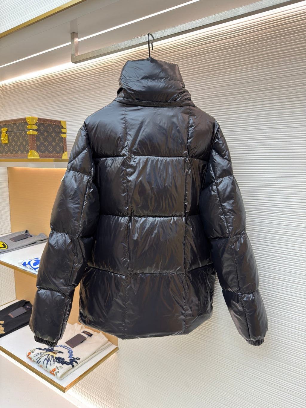 MONCLER 25S DOWN JACKET 437