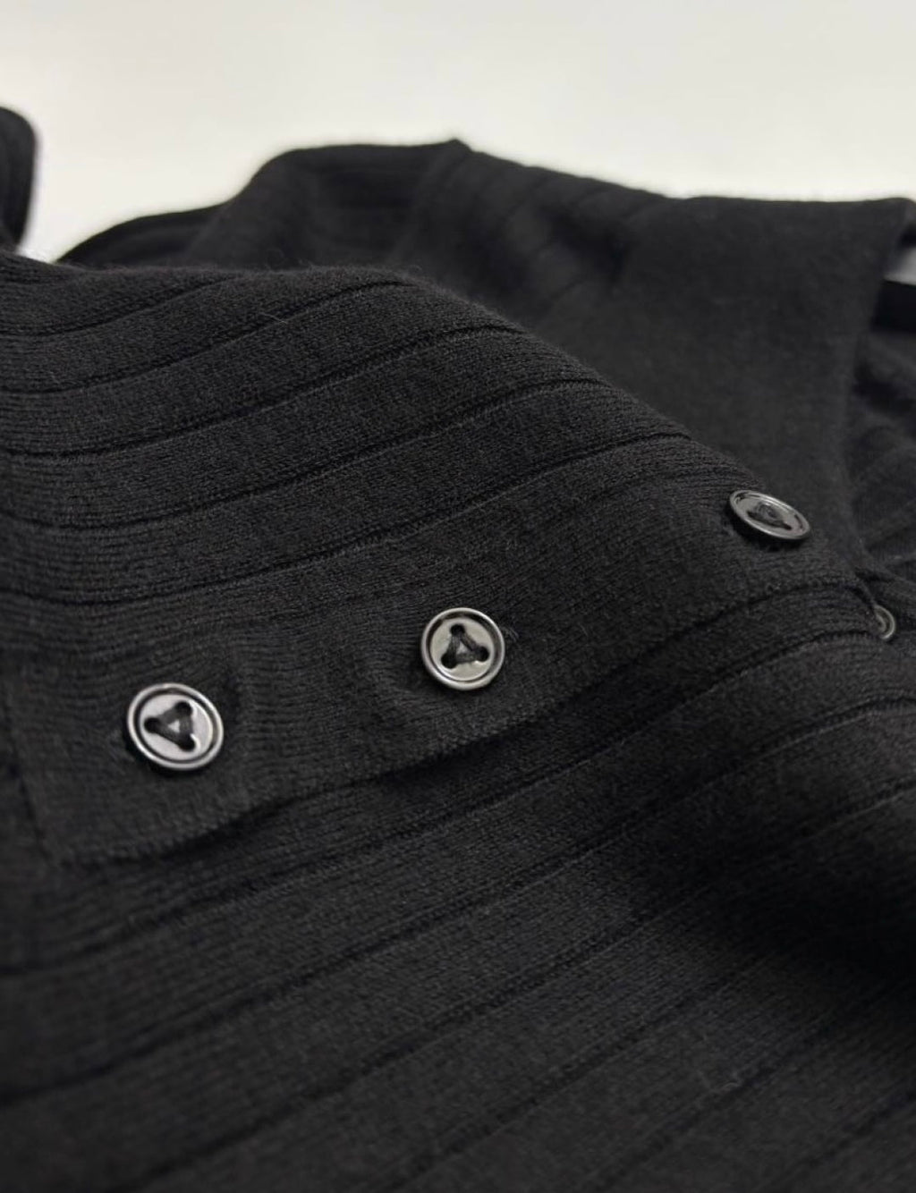 LOUIS VUITTON LV 25S POLO SWEATER 0101
