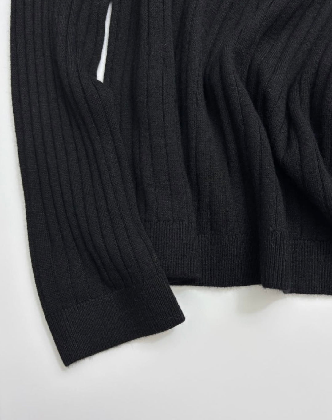 LOUIS VUITTON LV 25S POLO SWEATER 0101