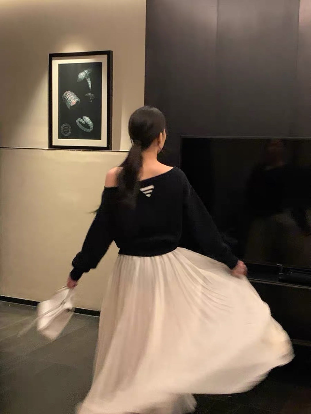 PRADA 25S OFF-SHOULDER SWEATER 457